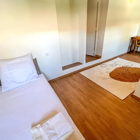 Free Car Parking - Garden - Close To Ramparts Avignon