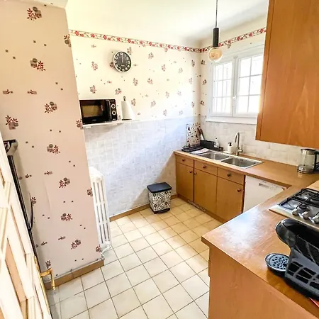 Holiday home Free Car Parking - Garden - Close To Ramparts *