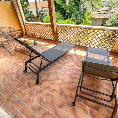 Free Car Parking - Garden - Close To Ramparts * Avignon